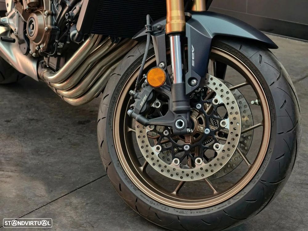 Honda CB - 15