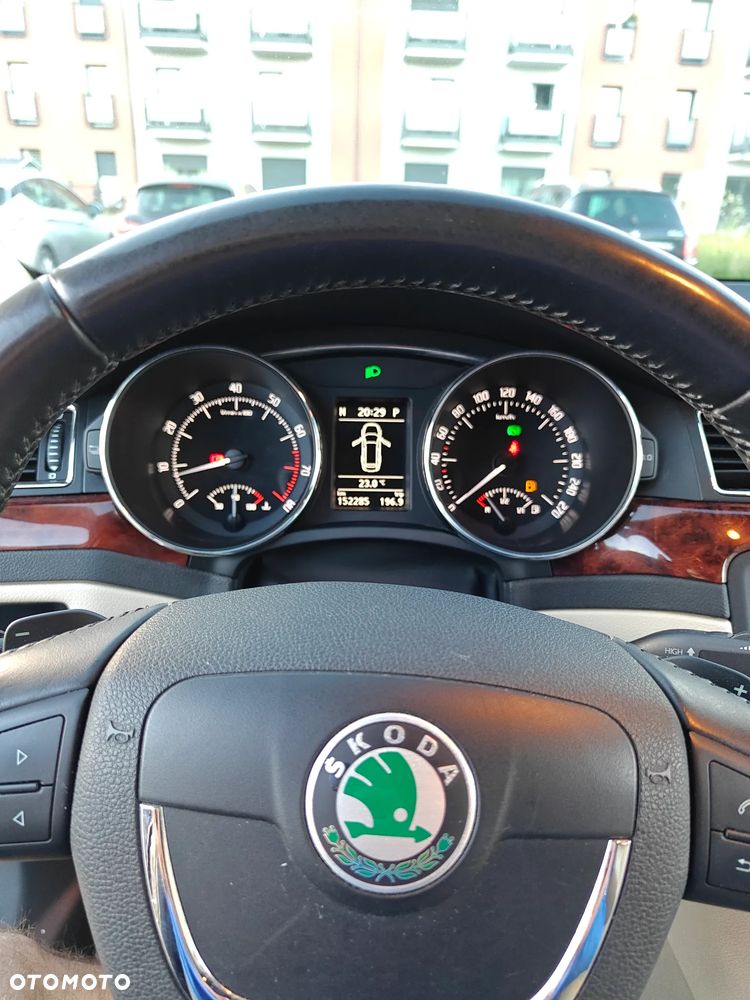 Skoda Superb 1.8 TSI Elegance DSG - 15