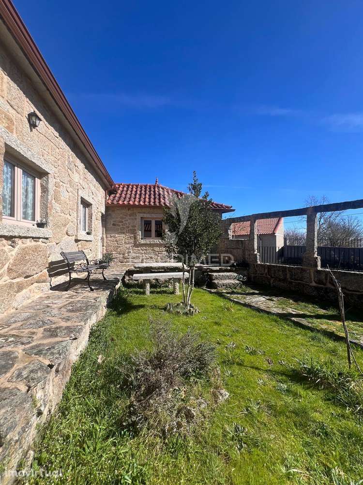 Moradia T2 totalmente remodelada em Gralhas – Montalegre - Grande imagem: 2/24