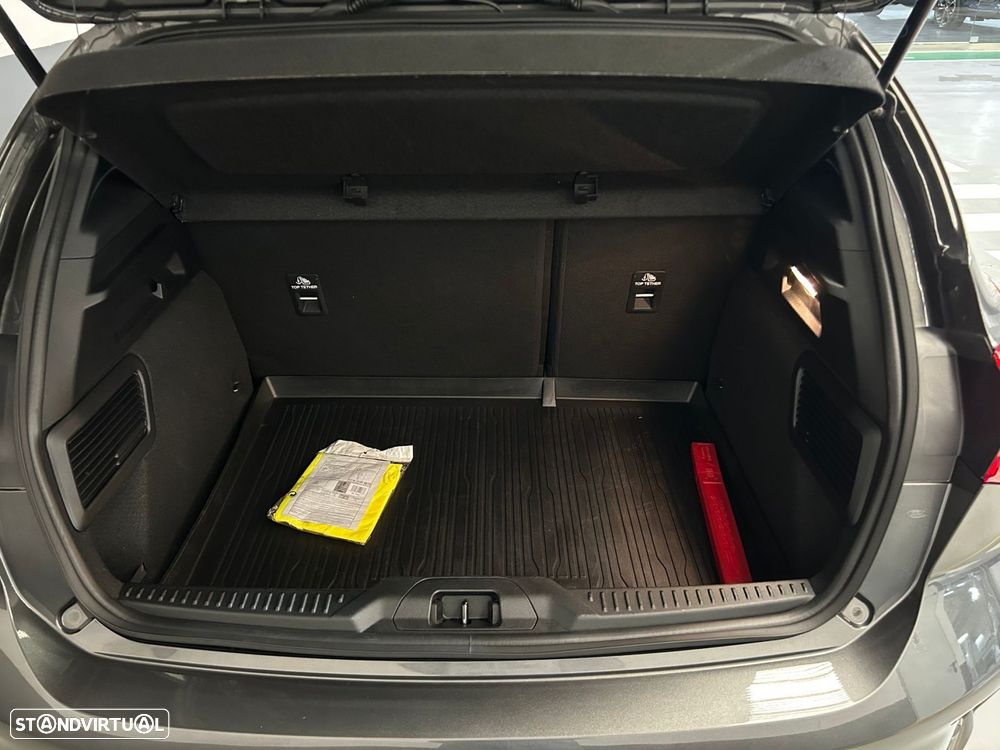 Ford Focus 1.0 EcoBoost MHEV ST-Line - 16