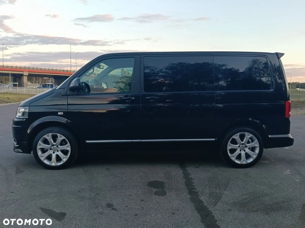 Volkswagen Multivan - 12