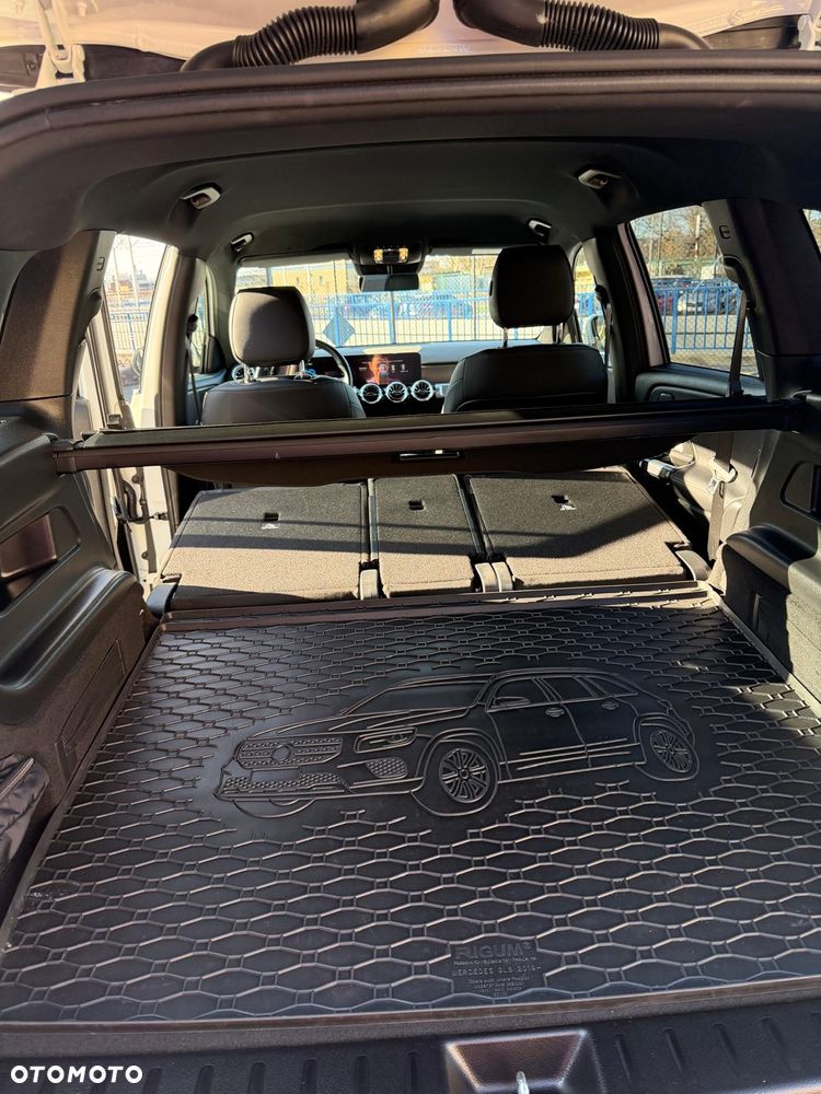 Mercedes-Benz EQB 250 66.5kWh AMG - 8