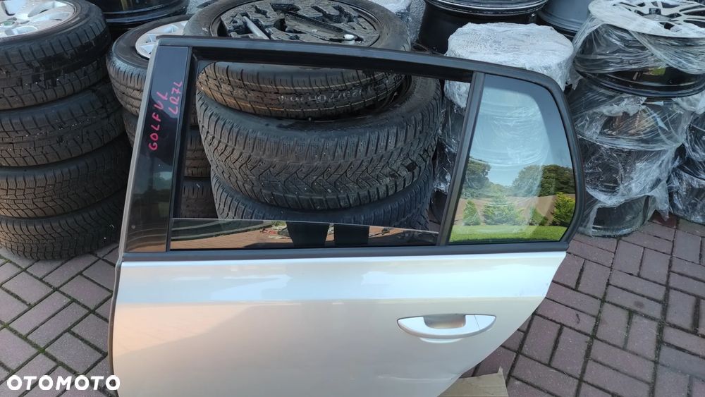 Lewe tylne drzwi VW Golf VI kod: LR7L - 6