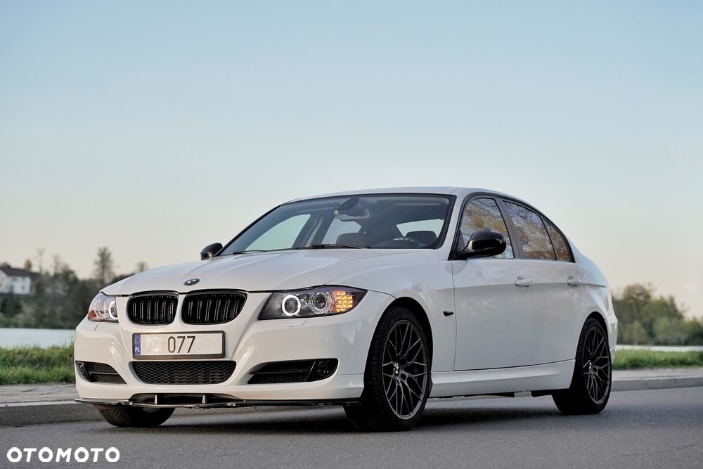 BMW Seria 3 318d - 1