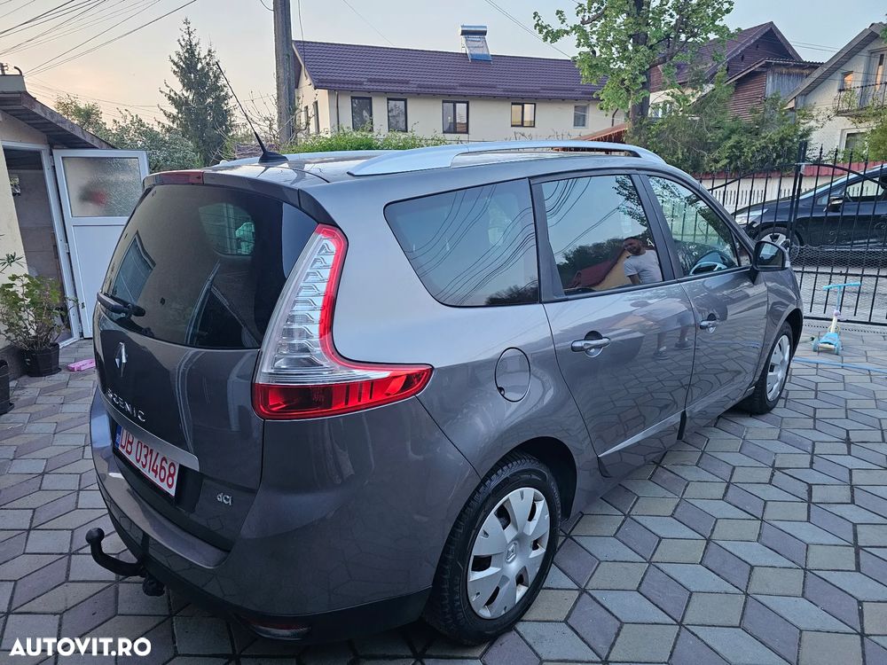 Renault Grand Scenic dCi 110 Expression - 8