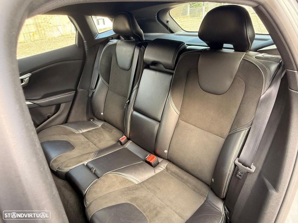 Volvo V40 1.6 D2 R-Design - 29