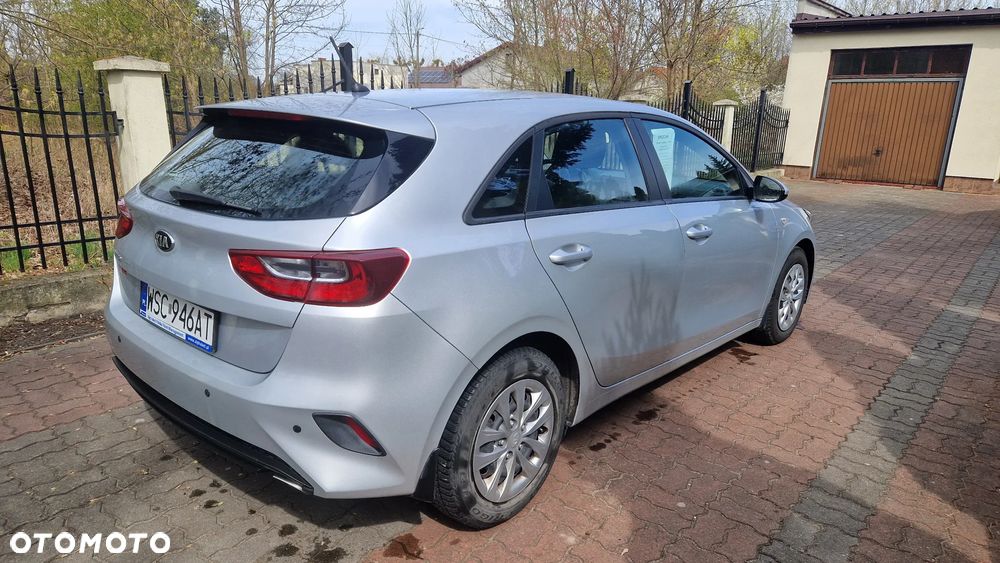 Kia Ceed 1.6 CRDi SCR GT-Line - 4