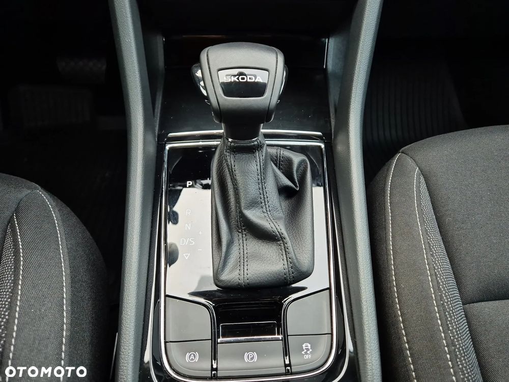 Skoda Karoq 1.5 TSI ACT Selection DSG - 22