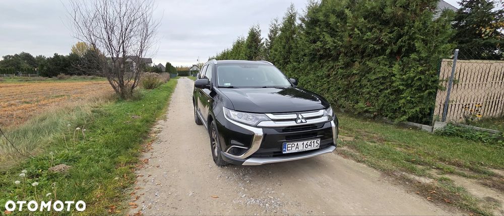 Mitsubishi Outlander 2017 photo 3