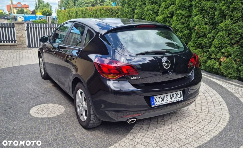 Opel Astra - 4