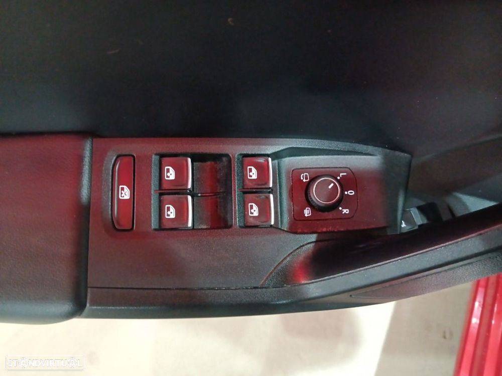 SEAT Leon ST 1.5 eTSI FR DSG - 9