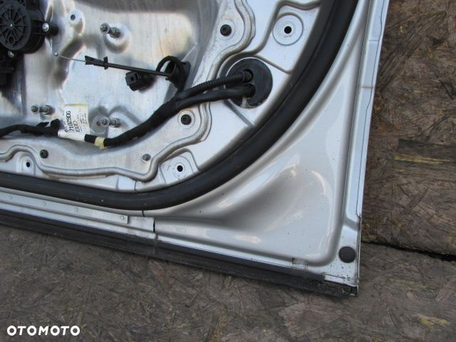 Audi A8 D3 lift Drzwi prawy przód przednie lak. LX7W - 9