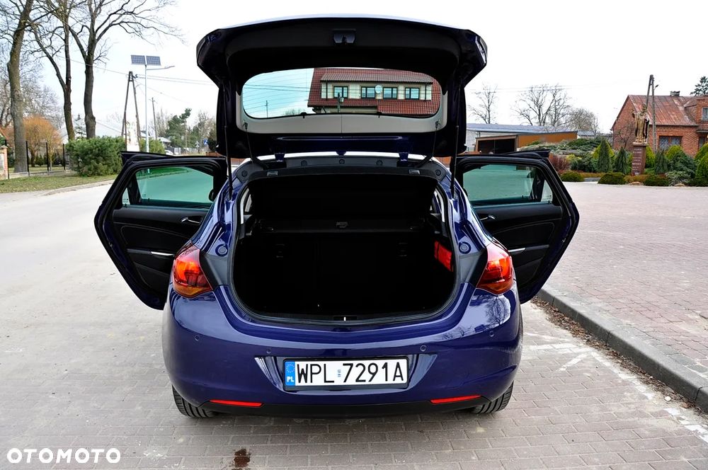 Opel Astra 1.4 Cosmo - 8