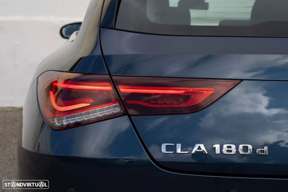 Mercedes-Benz CLA 180 d 8G-DCT Edition Progressive Line — fotografia 9