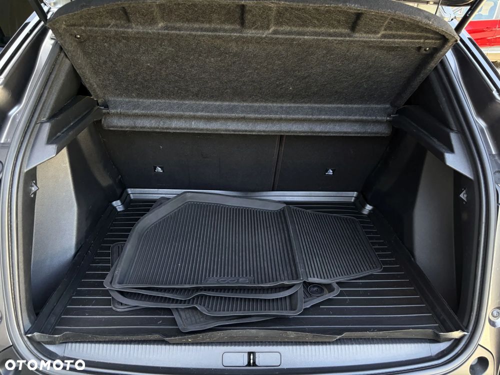 Peugeot 2008 1.5 BlueHDi Allure Pack S&S EAT8 - 37