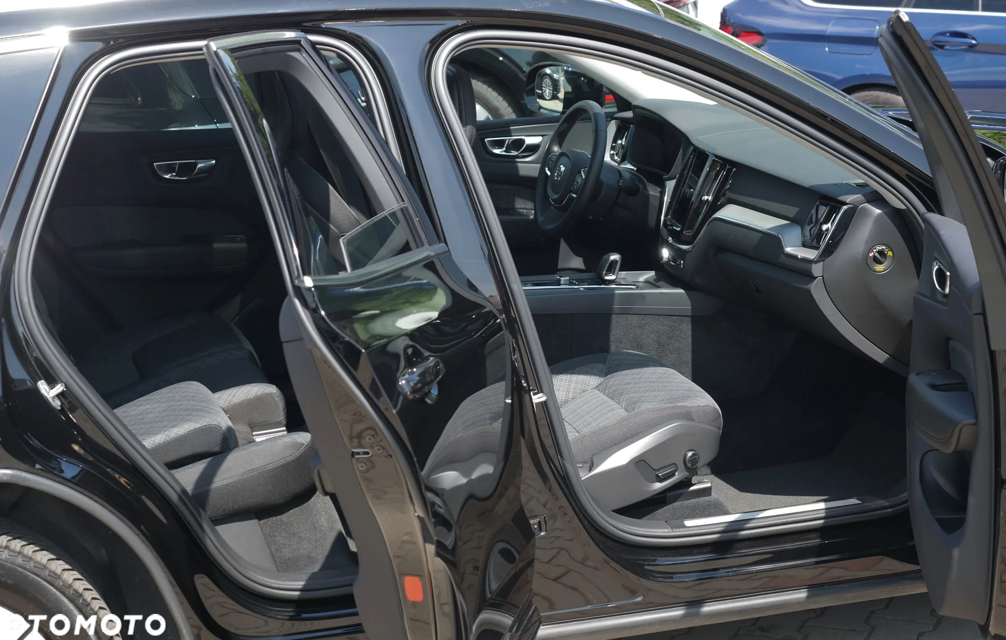 Volvo XC 60 T6 Plug-In Hybrid AWD Inscription - 21