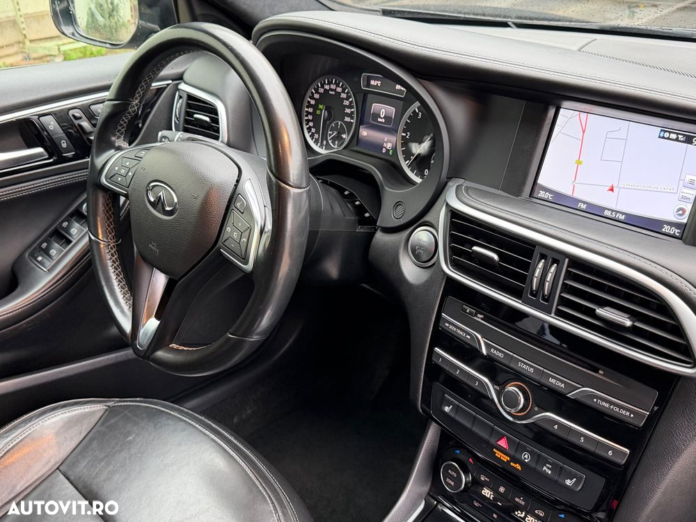 Infiniti QX30 - 13