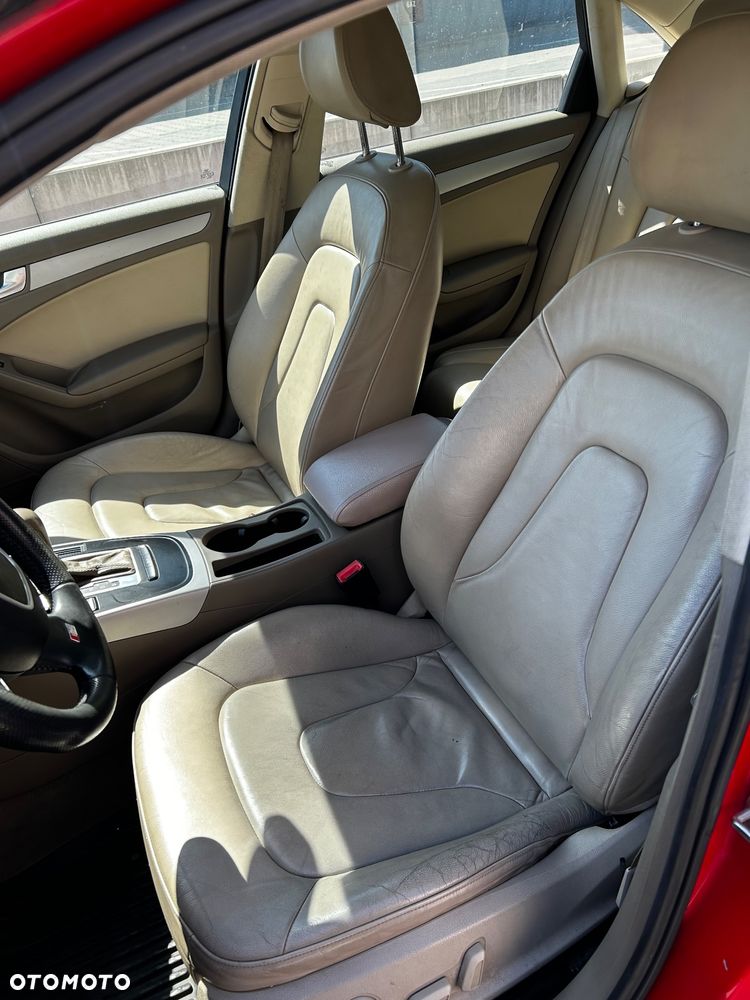 Audi A4 Limousine - 11