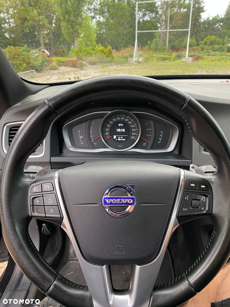 Volvo S60 D4 Geartronic Summum - 9