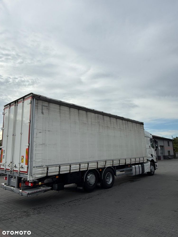 Renault T380 - 3