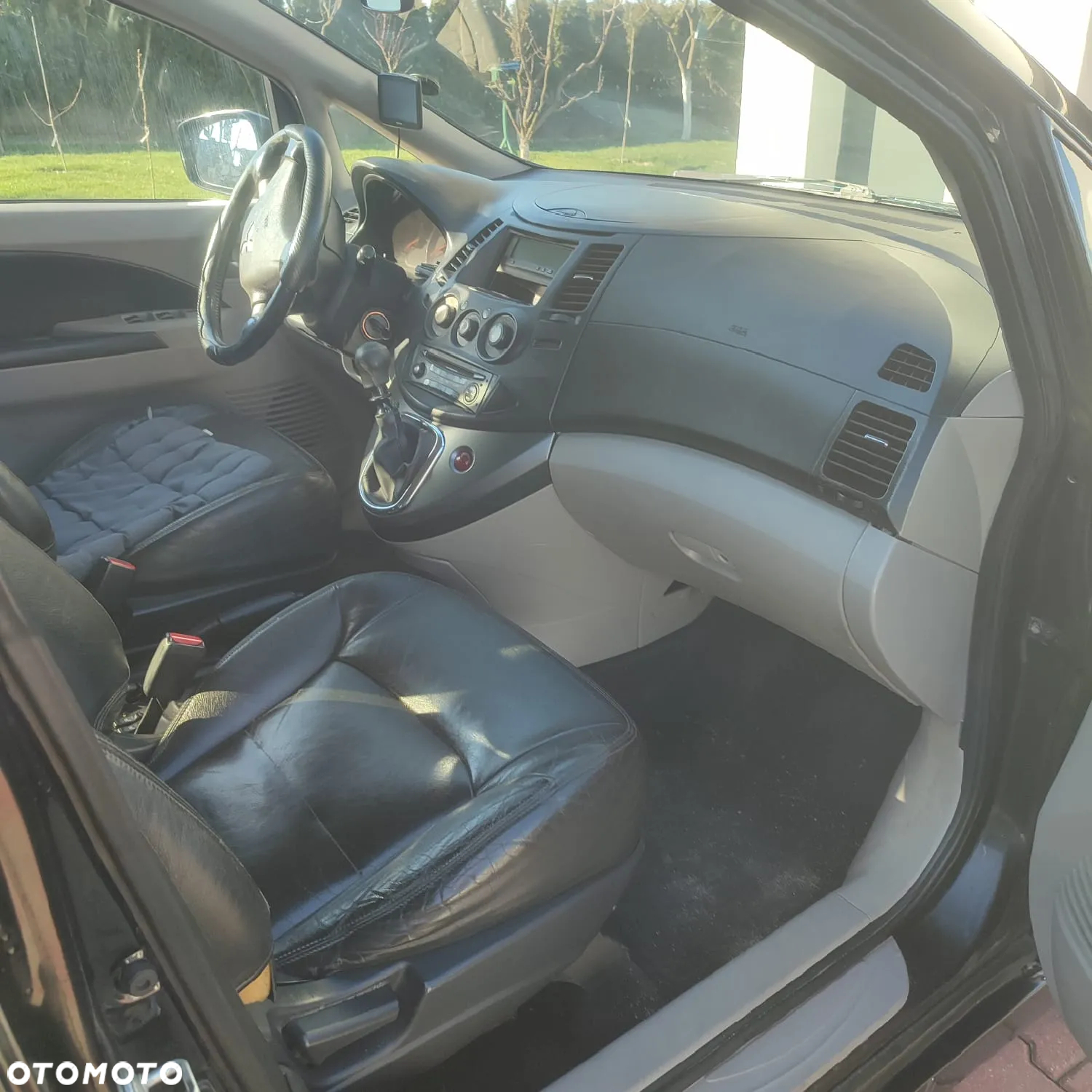 Mitsubishi Grandis 2.0 DI-D 7-Sitzer Intense - 6