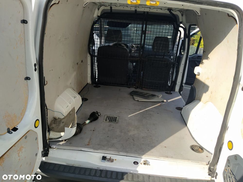Ford Transit Connect - 11