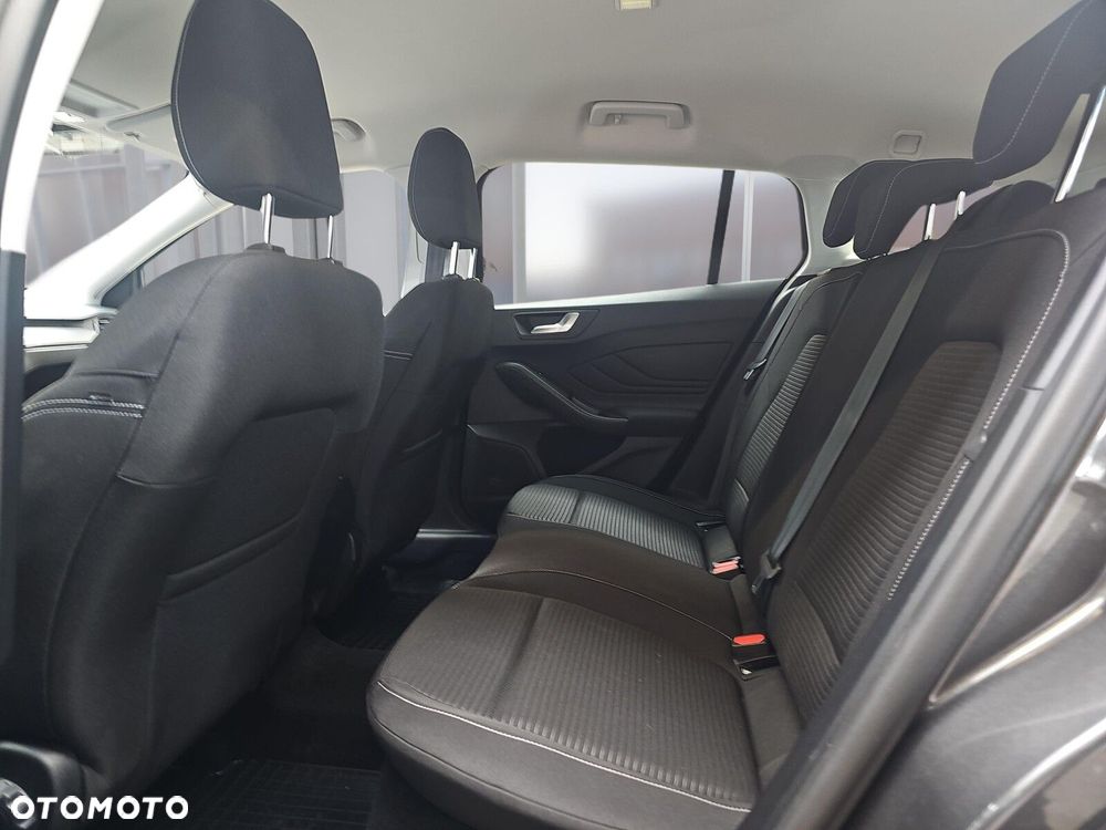 Ford Focus SW 1.0 EcoBoost Titanium - 10