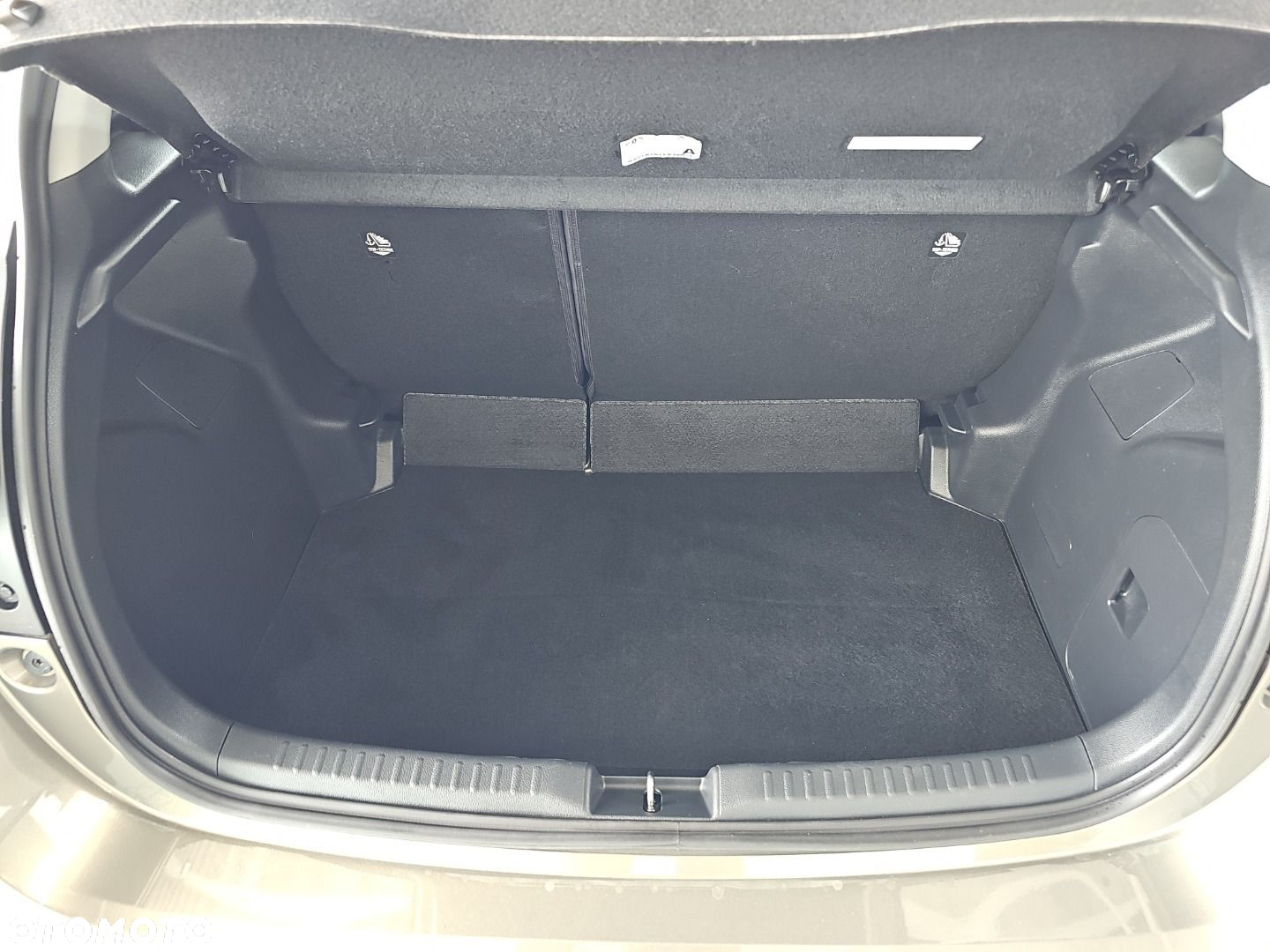 Toyota Yaris - 19
