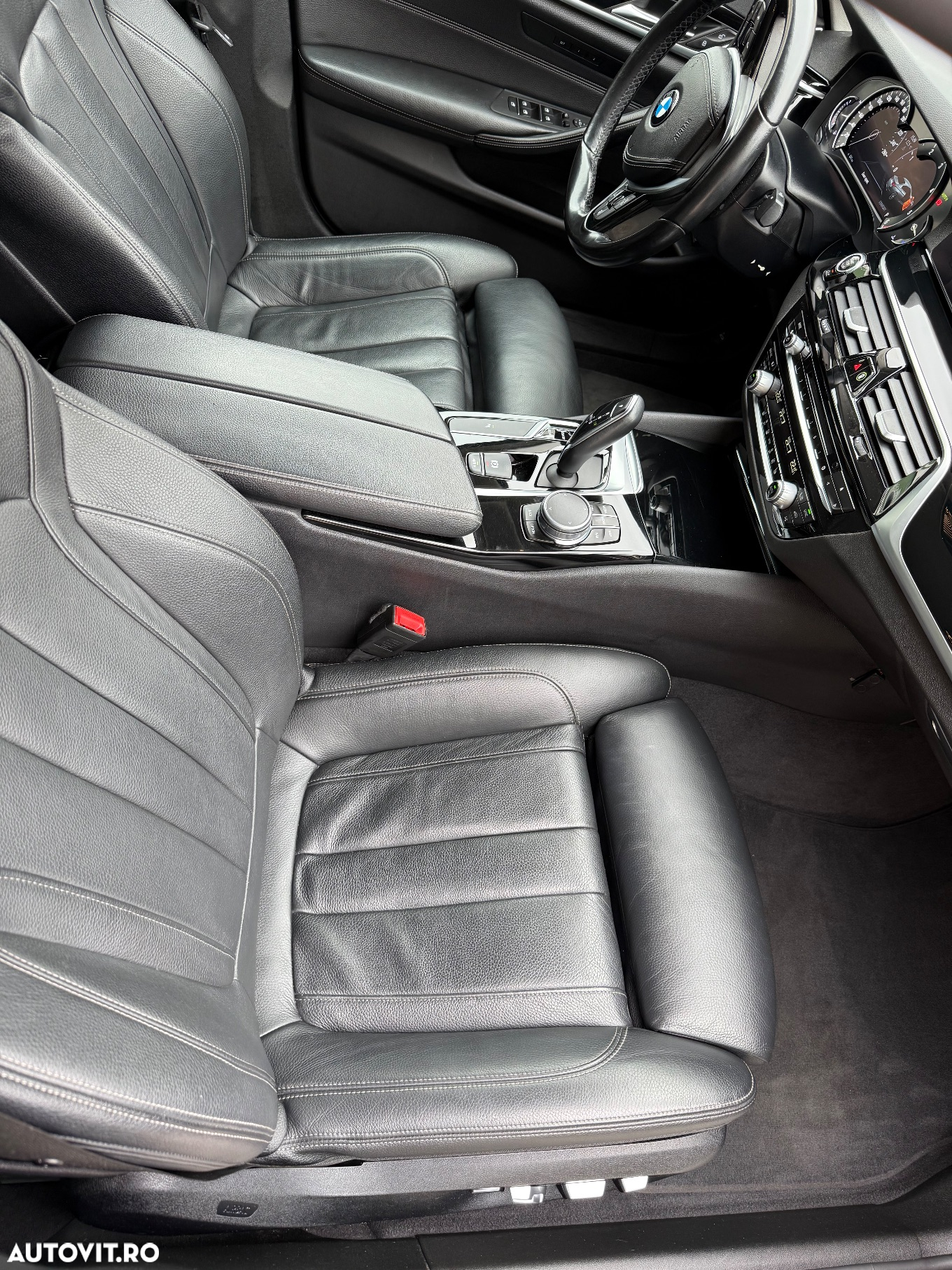 BMW Seria 5 520d AT - 20