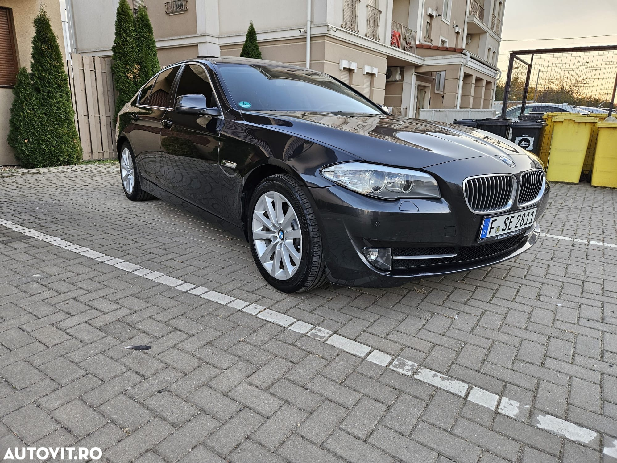 BMW Seria 5 520d Touring - 2