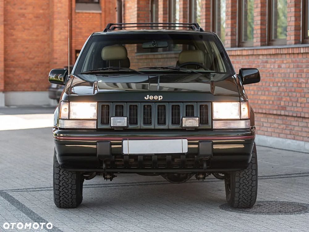 Jeep Grand Cherokee - 10