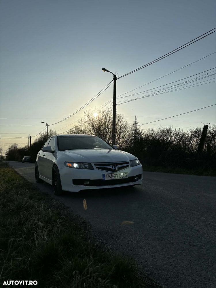 Honda Accord 2.0i Special Edition - 1