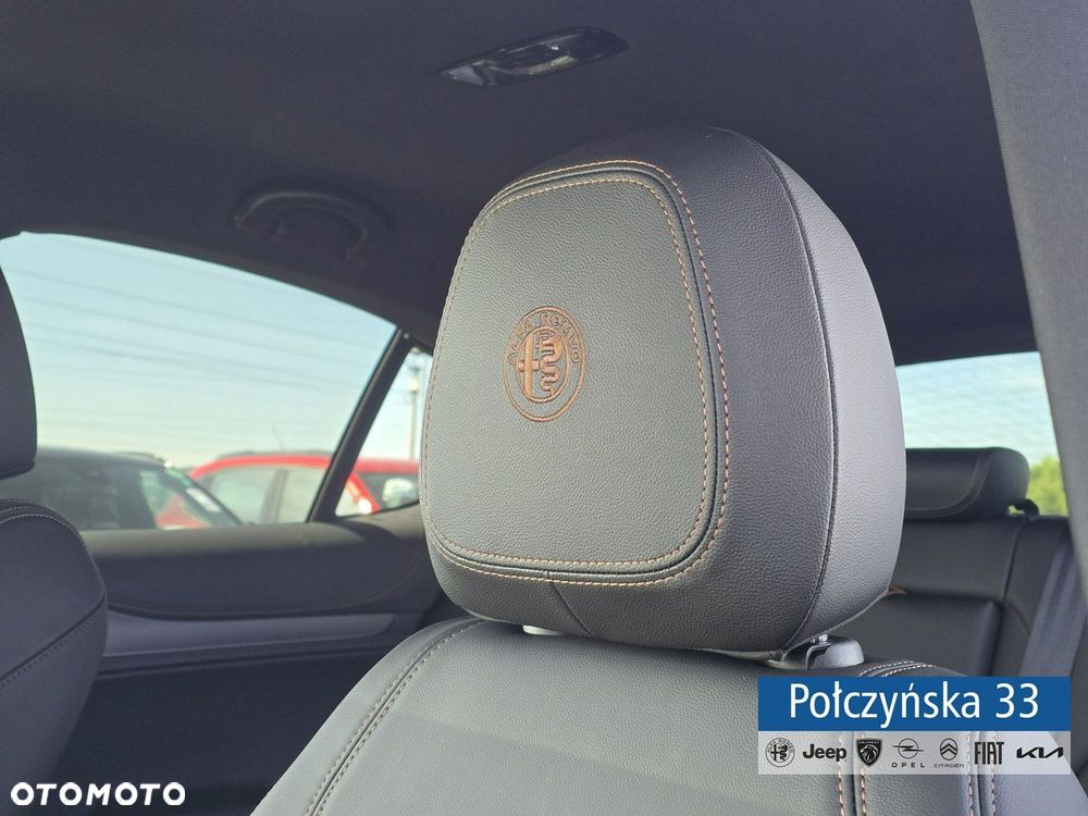 Alfa Romeo Stelvio - 22