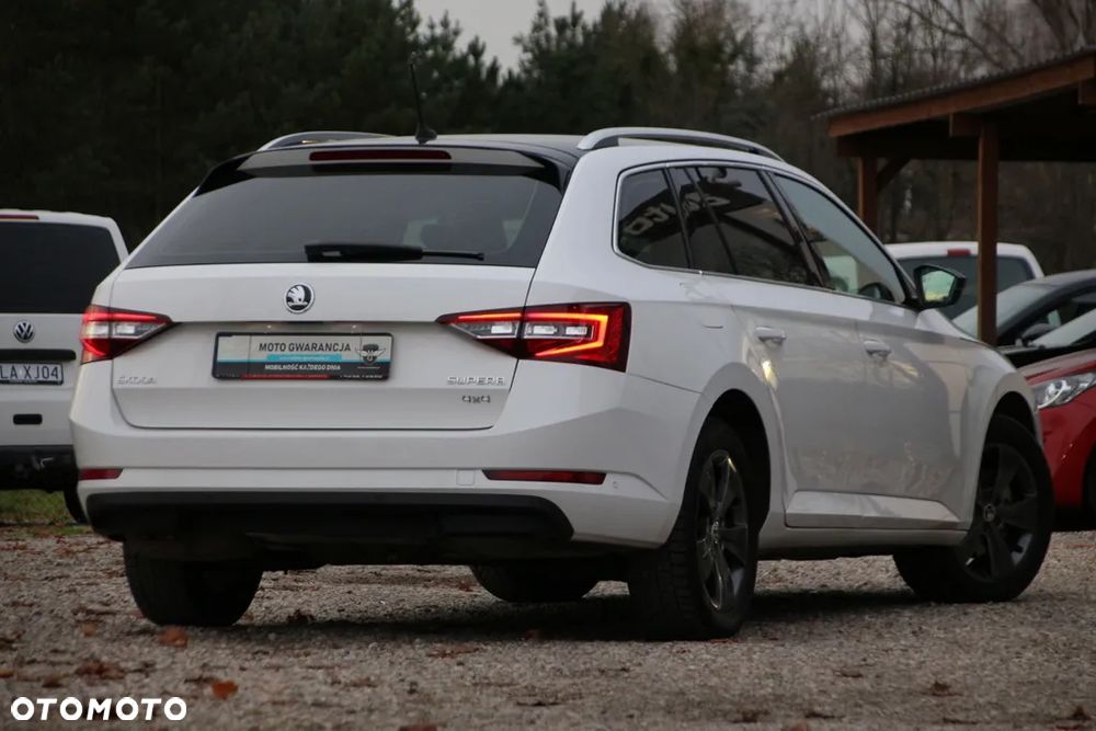 Skoda Superb 2.0 TDI 4x4 DSG Ambition - 20