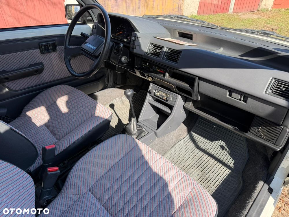 Toyota Starlet 1.0 XL - 17