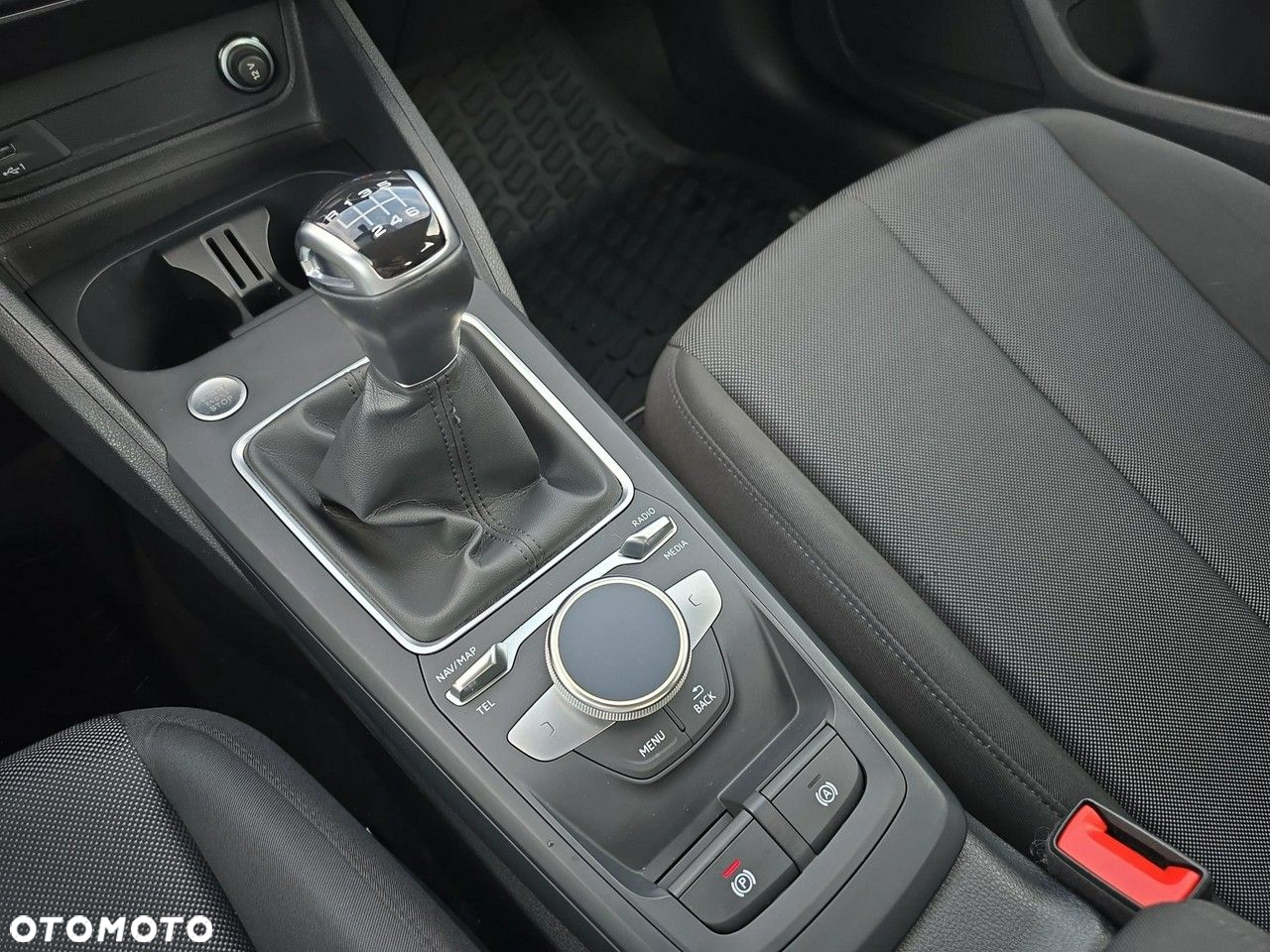 Audi Q2 35 TFSI - 14
