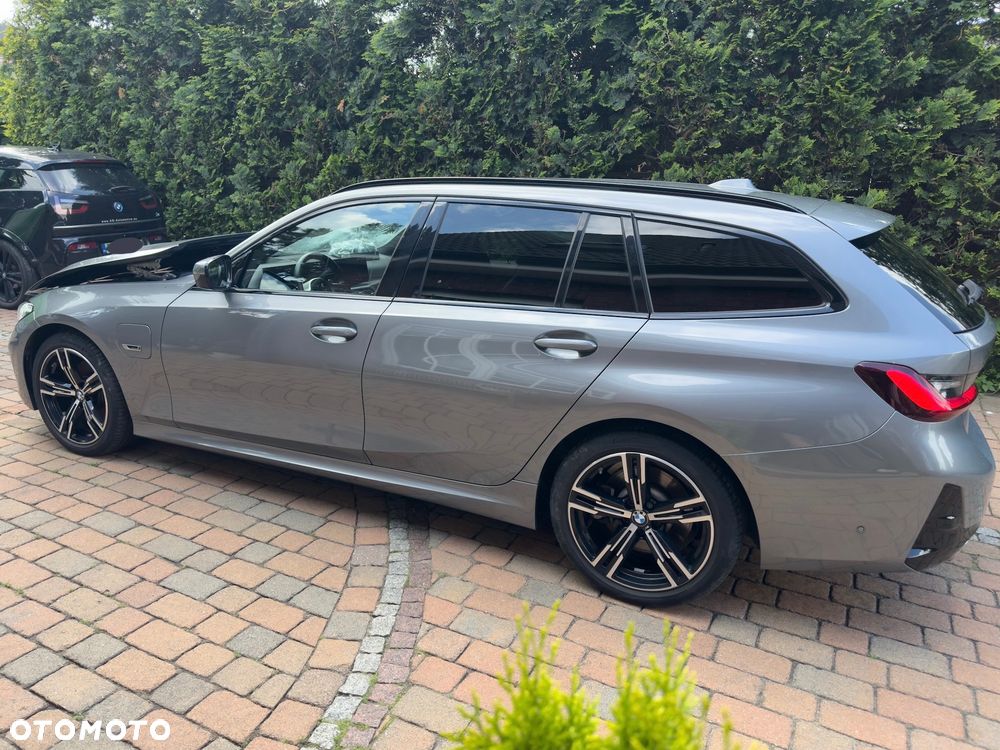 BMW Seria 3 330e M Sport sport - 2