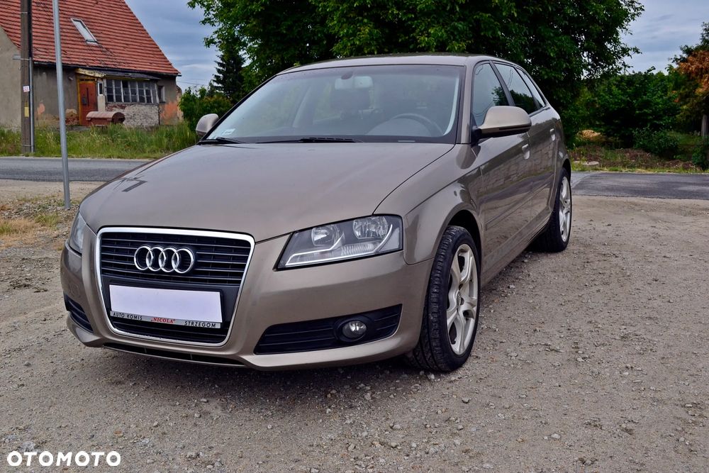 Audi A3 Sportback 1.8 TFSI Ambiente - 3