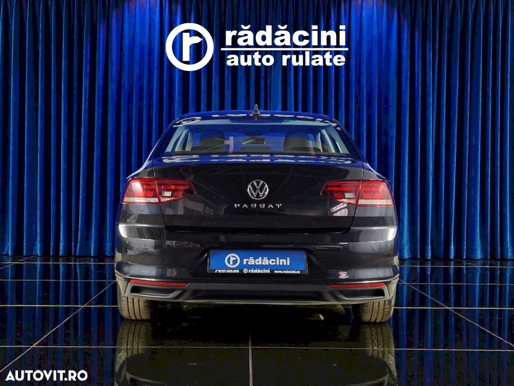 Volkswagen Passat 2.0 TDI DSG Trendline - 8