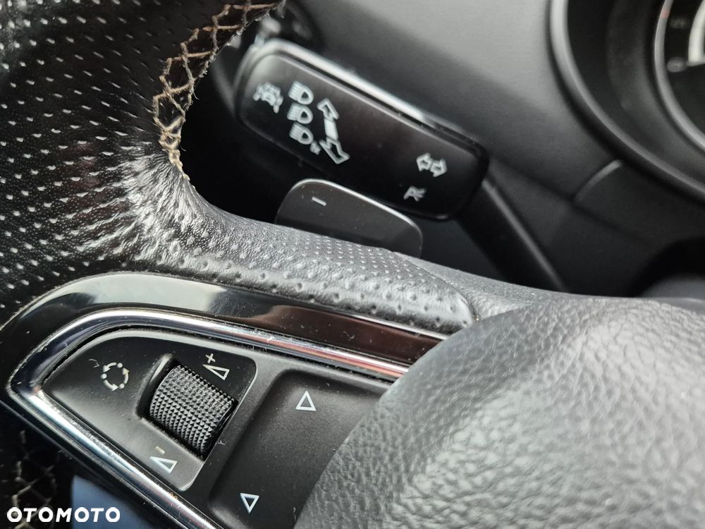 Skoda Octavia 2.0 TDI DSG RS - 19