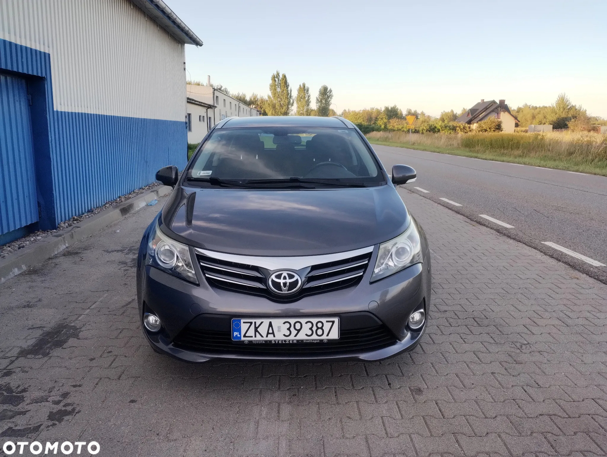 Toyota Avensis 1.8 Premium - 7