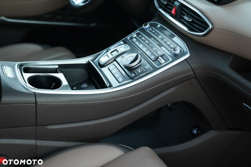 Hyundai Santa Fe - 24