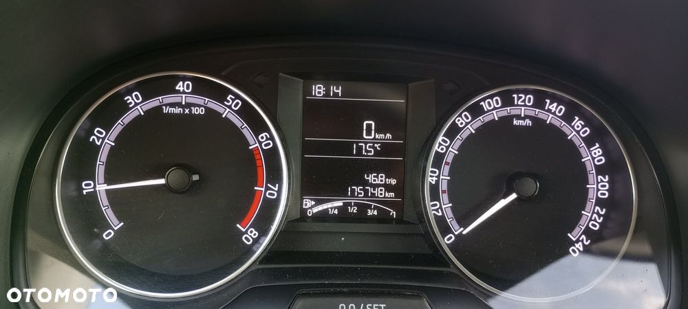 Skoda Fabia 1.0 Ambition - 8