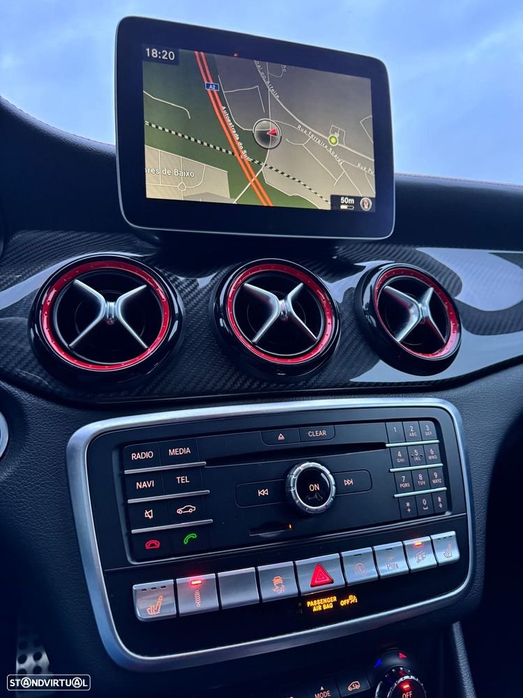 Mercedes-Benz GLA 45 AMG 4-Matic - 16