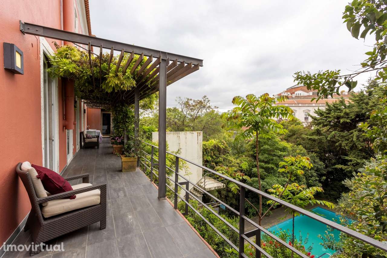 Refúgio privado com jardim e piscina no coração de Lisboa - Grande imagem: 2/47