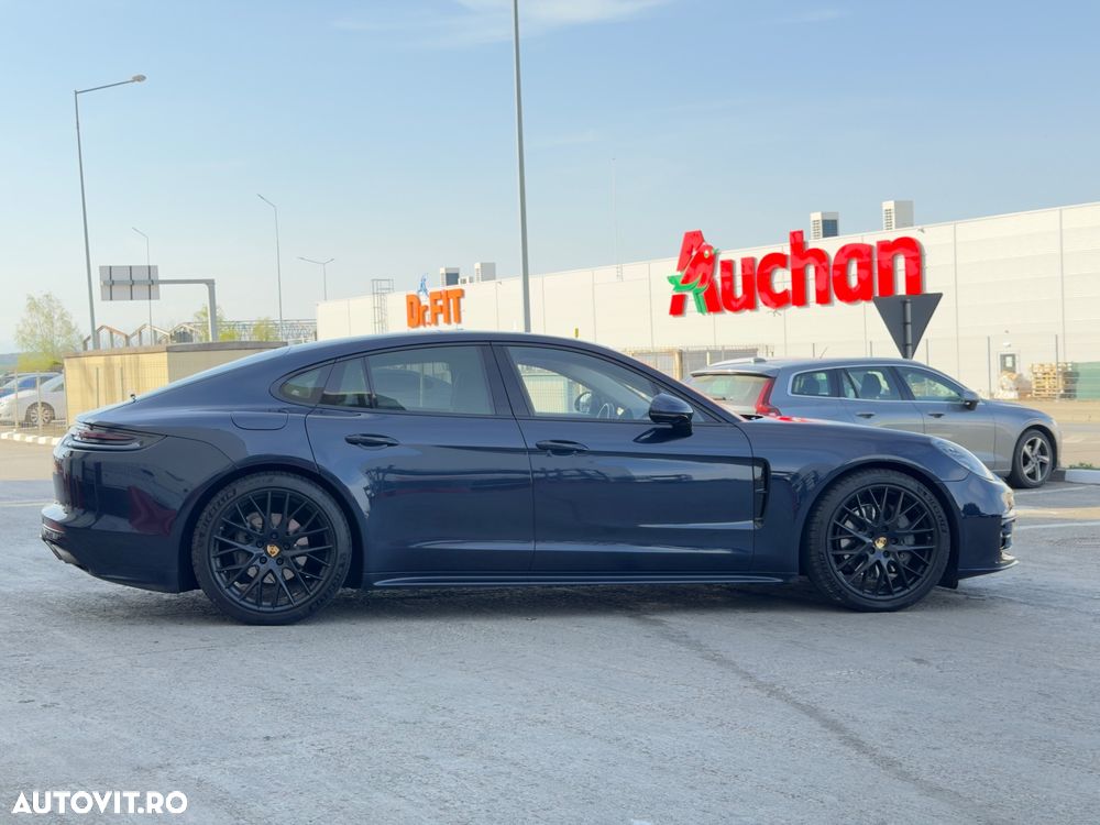 Porsche Panamera 4S - 10