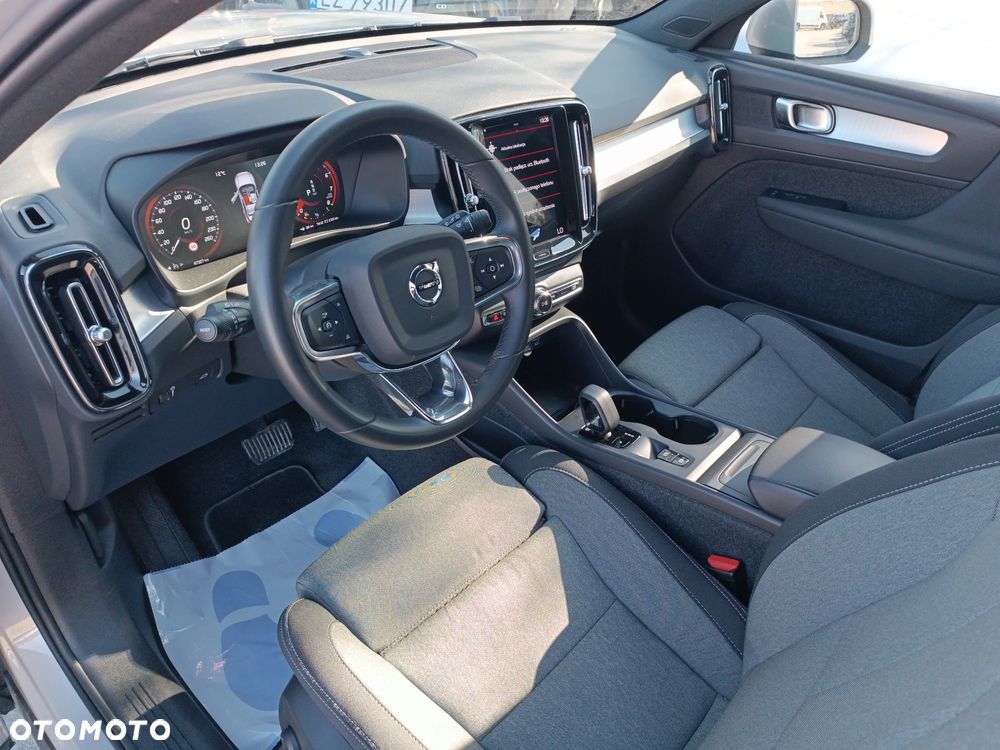 Volvo XC 40 T2 Core - 11