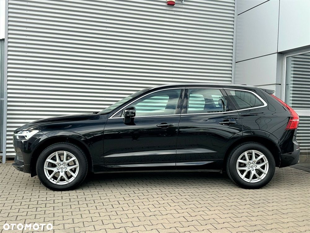 Volvo XC 60 T4 Momentum - 4