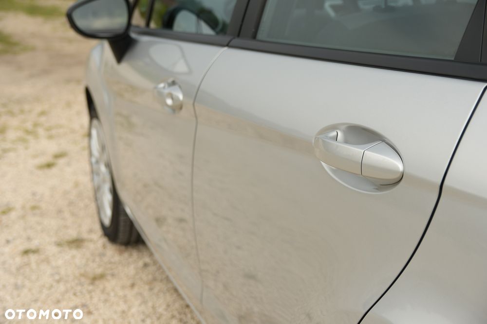 Ford Fiesta 1.25 SYNC Edition - 16