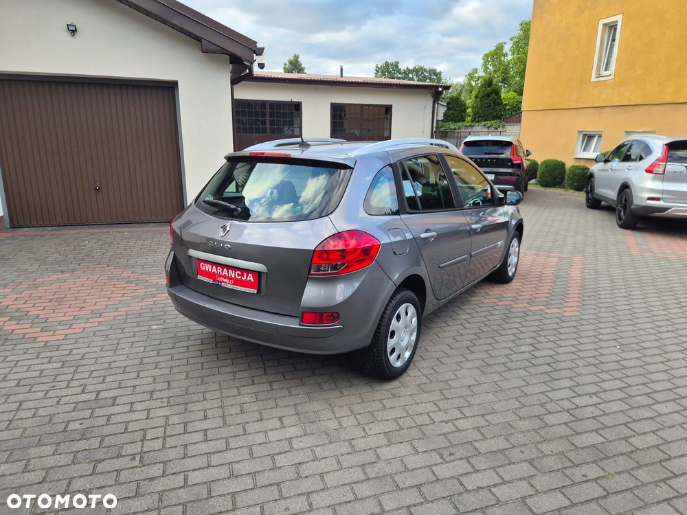 Renault Clio 1.2 16V 75 TomTom Edition - 21